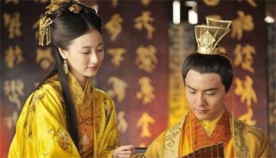 ​古代历史上死法最窝囊的皇帝是谁？