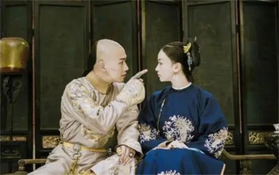 ​令妃作为嘉庆皇帝的生母 皇后空缺乾隆为何不立她做皇后