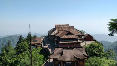 ​乐山大佛峨眉山两日游攻略