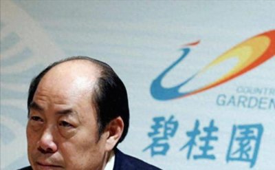 ​年近七十仍“闯关”，流言侵扰杨国强