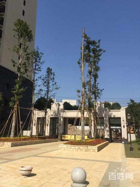 4、龙洞堡