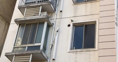 ​离谱！上海一孤老去世，房子竟被物业改成员工宿舍