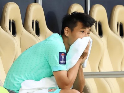 ​国足战术板｜上下半场射门8比2，扬帅昏招输掉默契球