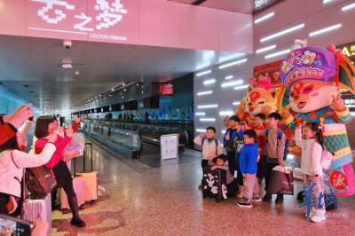 ​广州首个“魅力岭南，韵味西关”时空隧道亮相，带你领略地道西关味
