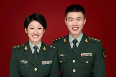 ​特战队长嫁给特战队长，网友：真正的强强联手！