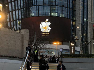 ​能让果粉排队12个小时，Apple Store有何魔力？