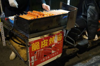 ​淀粉肠“塌房”一周，小摊主们怎么样了