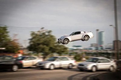 ​月薪两万，我也不配坐这辆出租车