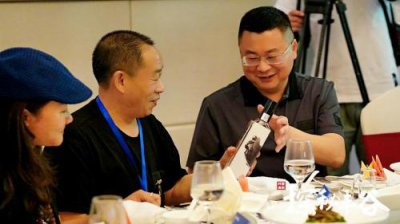 ​丰谷嘉宾酒价格  丰谷佳酿多少钱一瓶