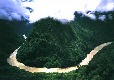 ​最大的峡谷（ 雅鲁藏布江大峡谷的大和深堪称世界之最）