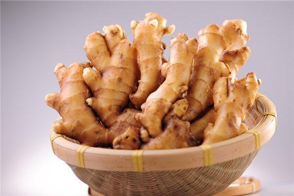 生姜削皮好还是不削皮好 生姜削皮与不削皮的功效