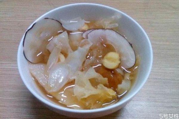 百合银耳汤有什么营养价值呢 百合银耳汤怎么做好吃呢