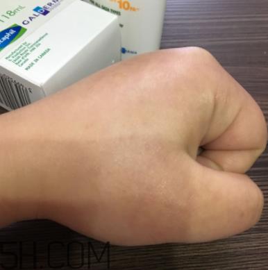 丝塔芙每日防晒保湿露怎么样_成分表