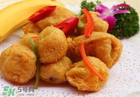 炸香蕉外面包裹的是什么？炸香蕉放面粉好还是淀粉？