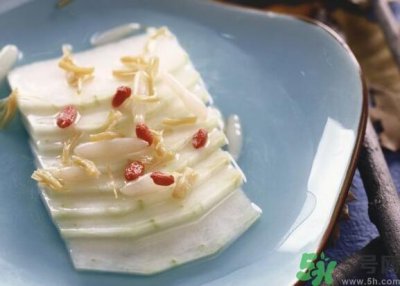 ​冬瓜和鸡蛋一起吃能降火吗？冬瓜和鸡蛋能一起吃吗？