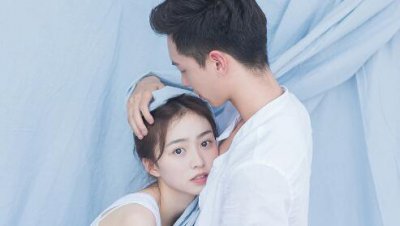 ​跟不成熟的女生谈恋爱有多累？遇到不成熟女生怎么办