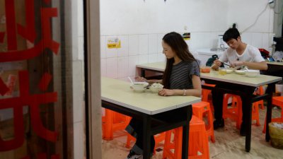 ​今年餐饮消费，没旺季？