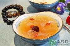 银耳红枣汤能隔夜吃吗？银耳红枣汤一天中什么时候喝最好？