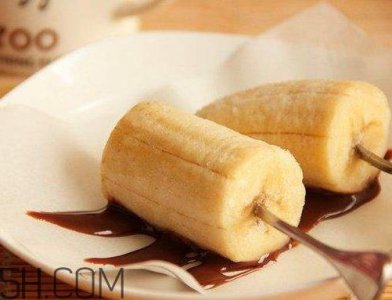 ​冻香蕉冻多久最好吃 冻香蕉怎么扒皮