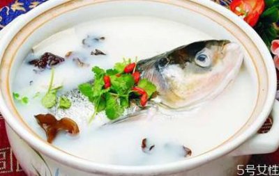 ​鱼头豆腐汤可以放萝卜吗 鱼头萝卜豆腐汤的做法窍门