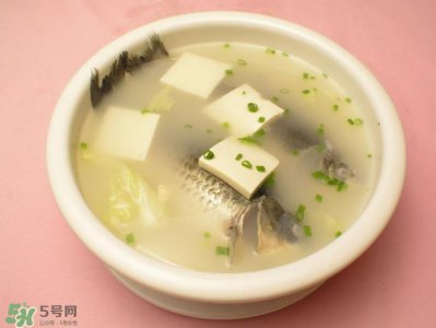 ​美味鱼汤的做法 白色鱼汤哪些人不能常喝