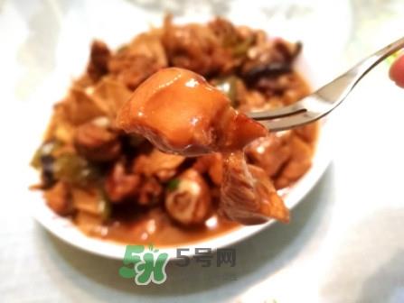 黄焖鸡的家常做法 黄焖鸡米饭的家庭做法