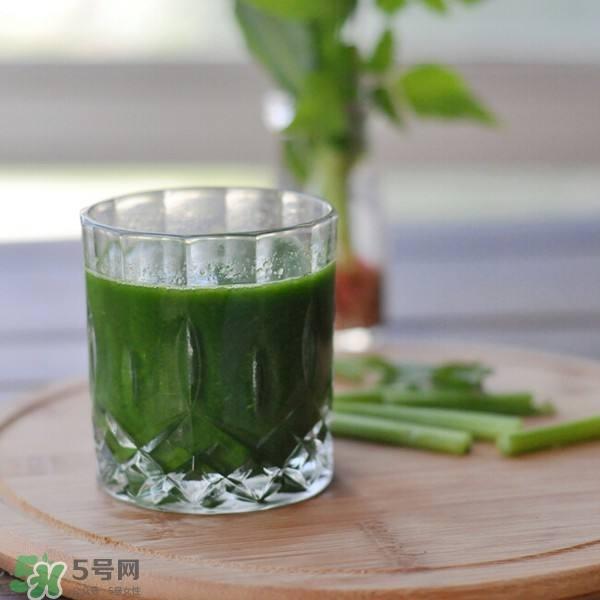 芹菜汁最适合什么人喝？芹菜汁哪些人不能喝？