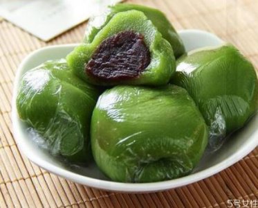 ​青团为什么要用石灰 青团冷水蒸还是热水蒸