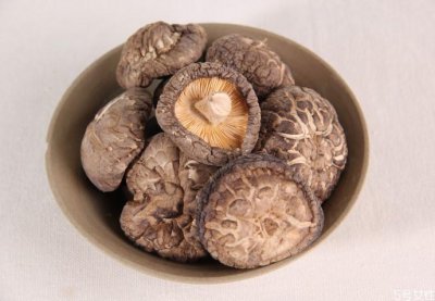 ​花菇是大的好还是小的好 花菇是发物吗
