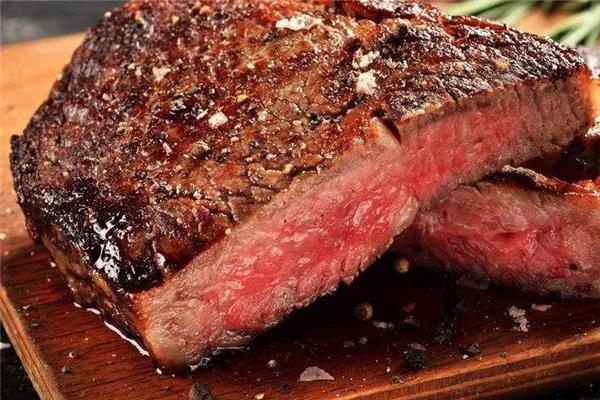 肉眼牛排怎么煎不会老 有这些技巧