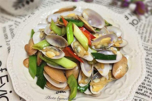 花甲和绿豆汤可以一起吃吗 吃花甲能喝绿豆汤吗