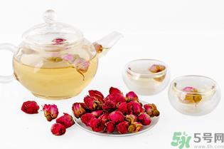 桂花茶和玫瑰花能一块泡水喝吗？桂花和玫瑰花一起喝有什么功效？