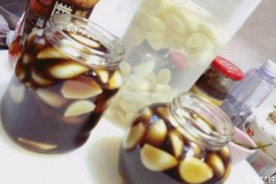 ​怎么去除容器里的蒜味 容器里的蒜味怎么去除