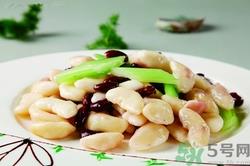 菱角可以炖排骨吗?菱角炖排骨有什么好处