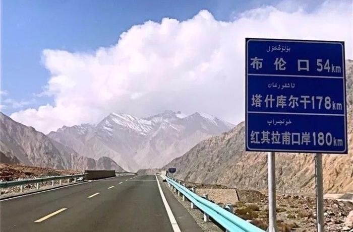 《侣行》曾经走过的中国最美边境公路，此生一定要去一次！