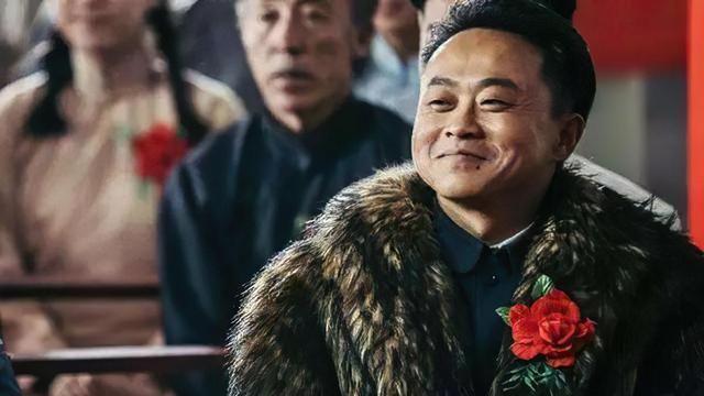 《驴得水》：在利益面前，人类的阴暗才会掉进万丈深渊！
