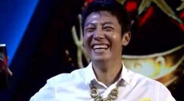 《蒙面唱将》最难猜的歌手，揭面后让人哭笑不得，主持：你来干嘛