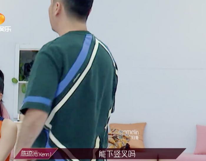 是时候扒一扒姐姐背后的男人了