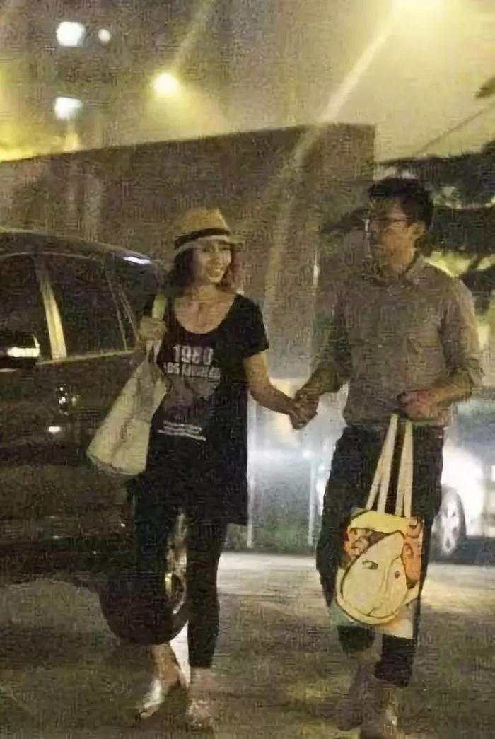 袁泉爱了20年的男人，如今被嘲“消失的影帝”