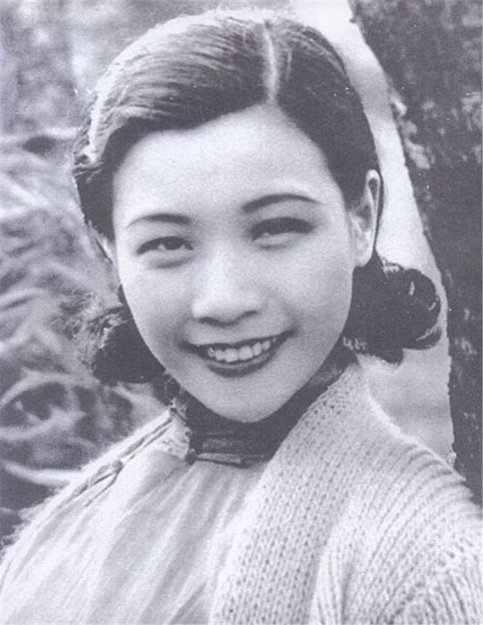 阮玲玉摆脱前夫，请孙中山的准女婿打官司，又被另1个男人带进坟