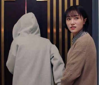 ​《我的保姆手册》郑爽太仗义了，力推替身姐妹演女二！
