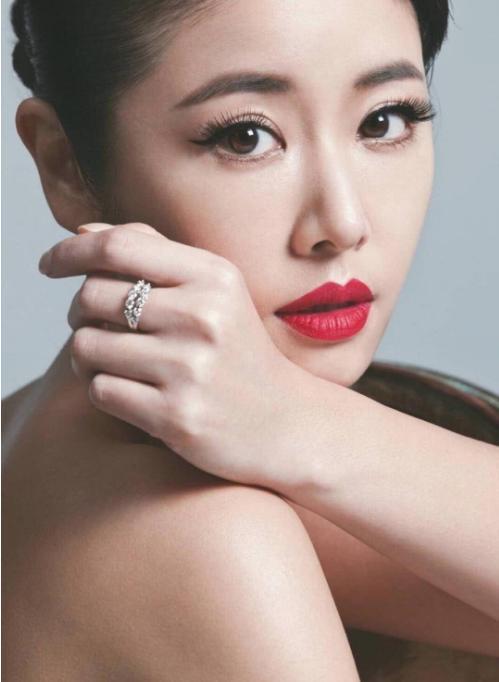 霍建华女儿曝光,林心如手抱颜值逆天小公主，网友：最美星二代