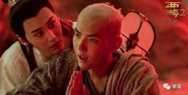 这哪里是《演员请就位》，简直就是《整形鉴别师请就位》！