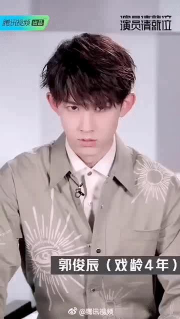 这哪里是《演员请就位》，简直就是《整形鉴别师请就位》！