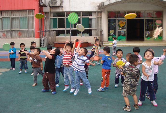 40种自制幼儿体育器械，让孩子爱上户外游戏！