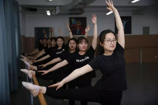 「春风卧龙」重磅｜世界这么大，来南阳市第一完全学校看看吧