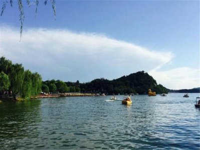 ​北京一耗资300万的景区走红，称怀柔“小西湖”