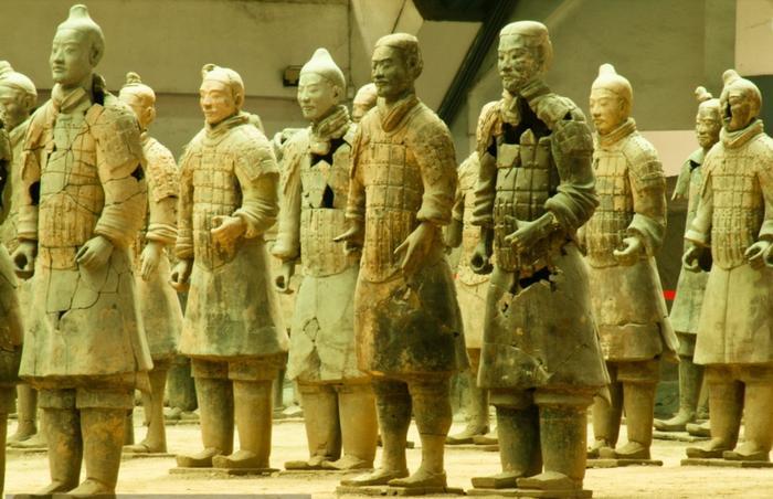 秦始皇陵中一张“绿脸”,专家无法解释,仅与世人见过4次面!