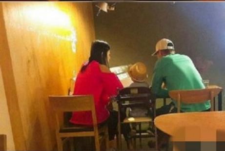 全智贤儿子侧脸曝光，长得像爸爸，个子远超同龄人