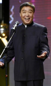 ​师胜杰去世已3年，女儿在国外生活，63岁老妻的痴爱让人泪目